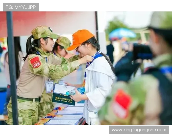 极限挑战与心灵探索：赵芳的深度对话与运动人生之旅